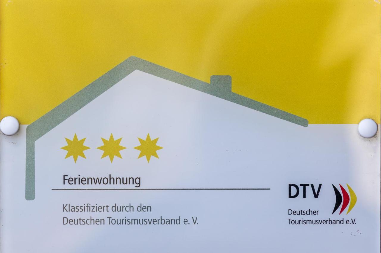 Utesch'S Ferienwohnungen Neuharlingersiel Esterno foto